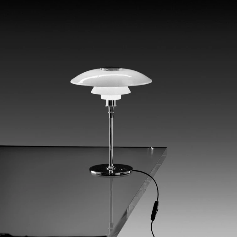 Louis Poulsen PH 4.5/3.5 table lamp